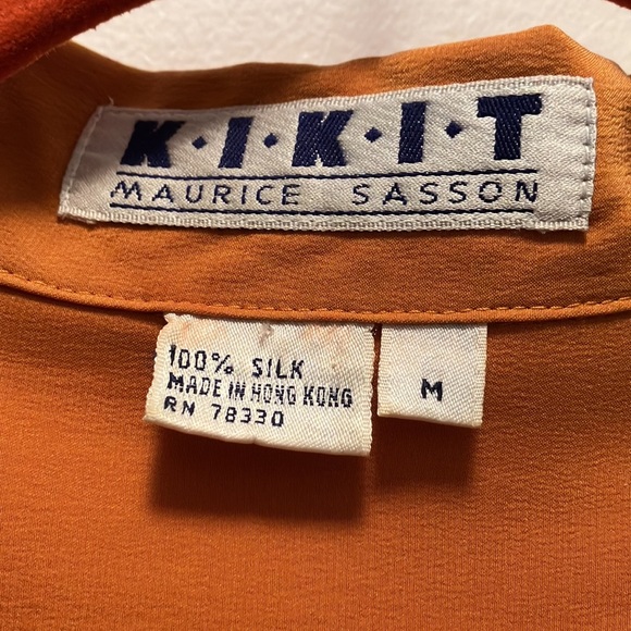 Fabulous Vintage Kikit by Maurice Sasson Silk Shirt, size M - Picture 3 of 3